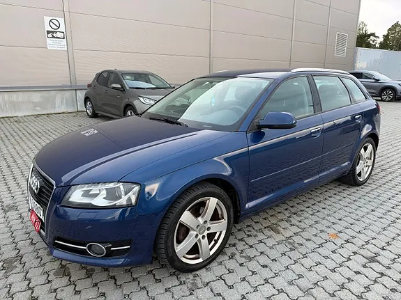 Audi A3 2011 photo 2