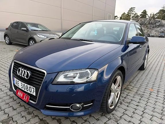 Audi A3 2011 photo 3