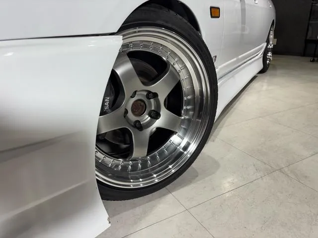 Nissan Skyline 1997 photo 5