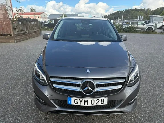 Mercedes-Benz B200 D 2016 photo 2