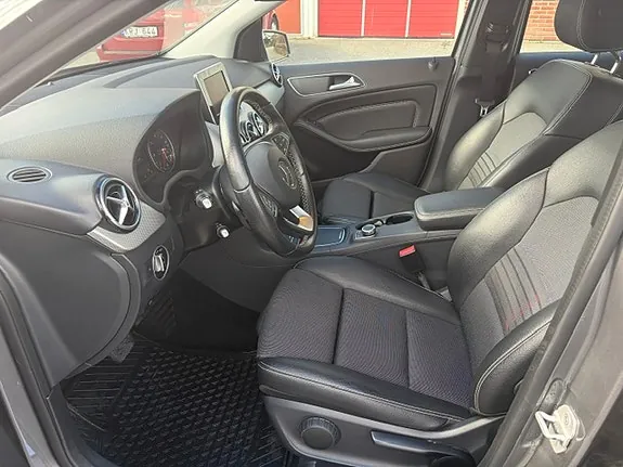 Mercedes-Benz B200 D 2016 photo 4