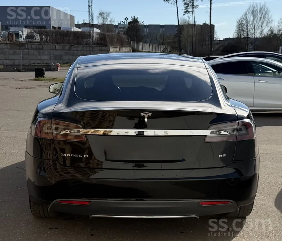 Tesla Model S 2014 photo 3