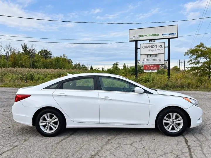 Hyundai Sonata 2013 photo 3