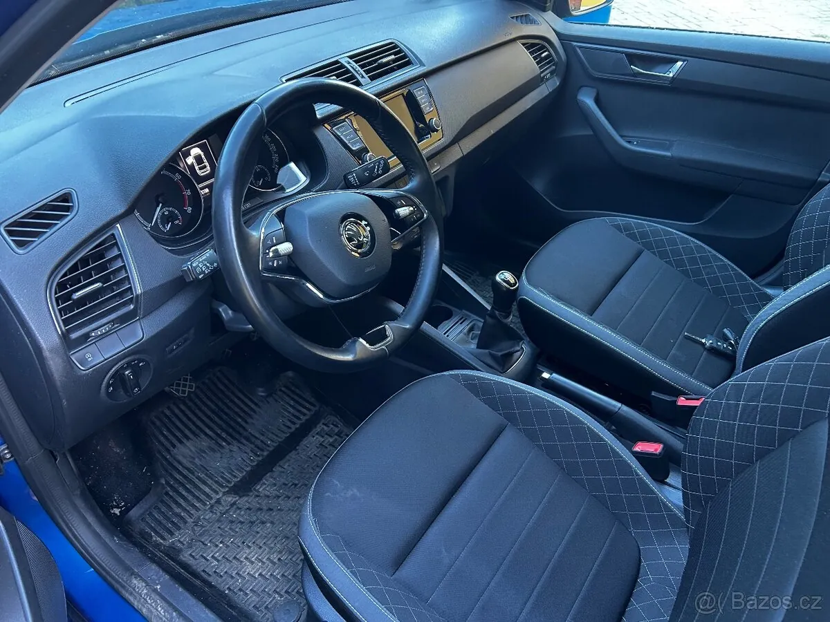 Skoda Fabia 2023 photo 5