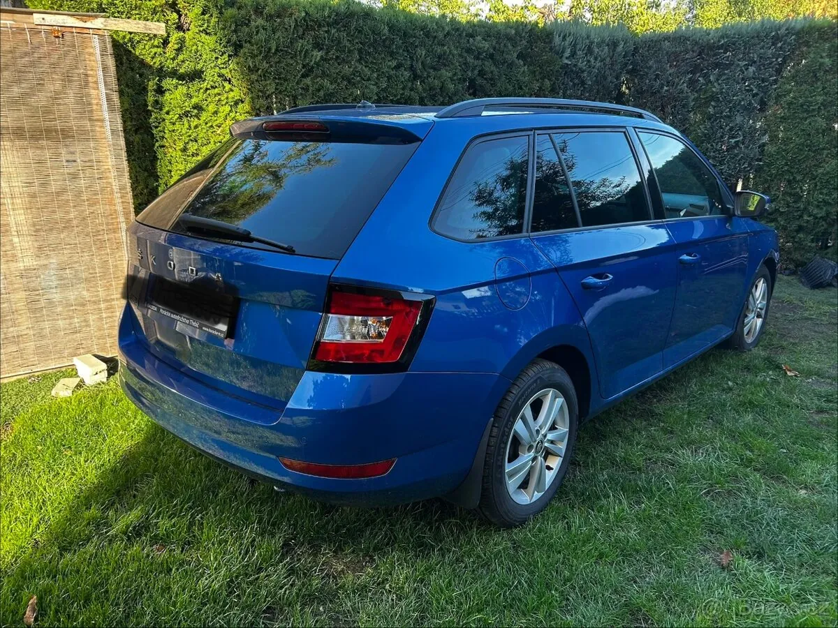 Skoda Fabia 2023 photo 3