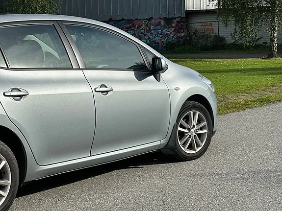 Toyota Auris 2008 photo 4
