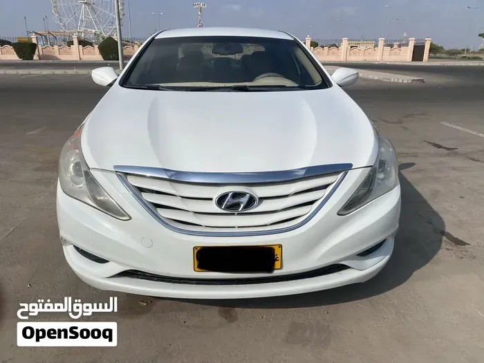 Hyundai Sonata 2012 photo 2