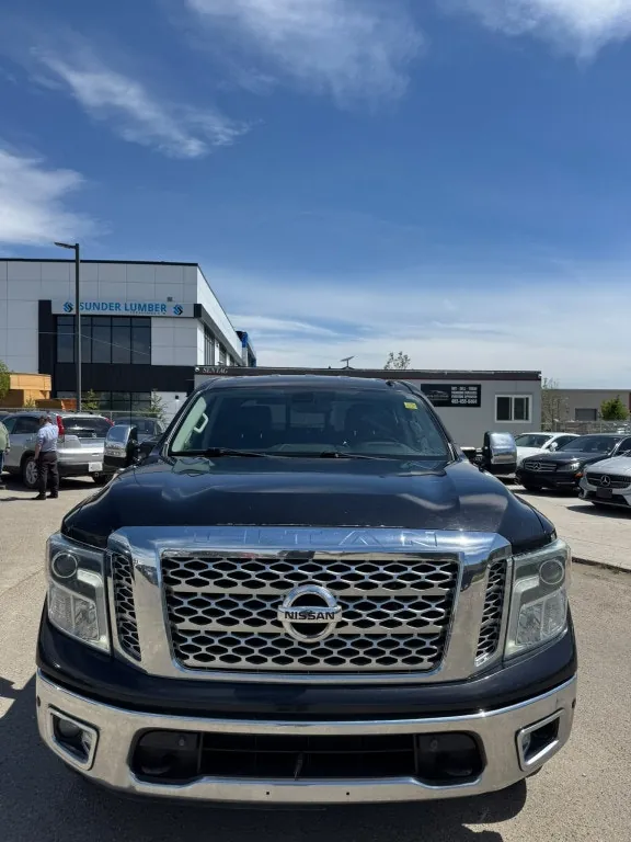 Nissan Titan 2017 photo 2