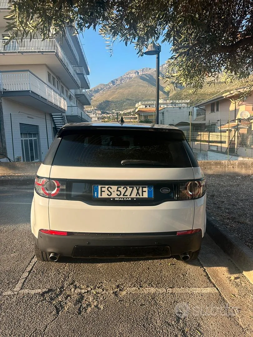 Land Rover Discovery Sport 2018 photo 5
