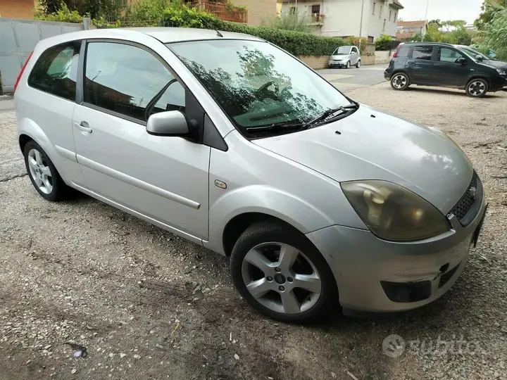 Ford Fiesta 2007 photo 3