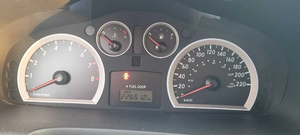 Hyundai Santa Fe 2005 photo 2
