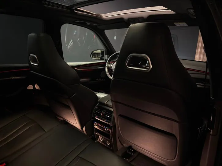 BMW X5M 2018 photo 2