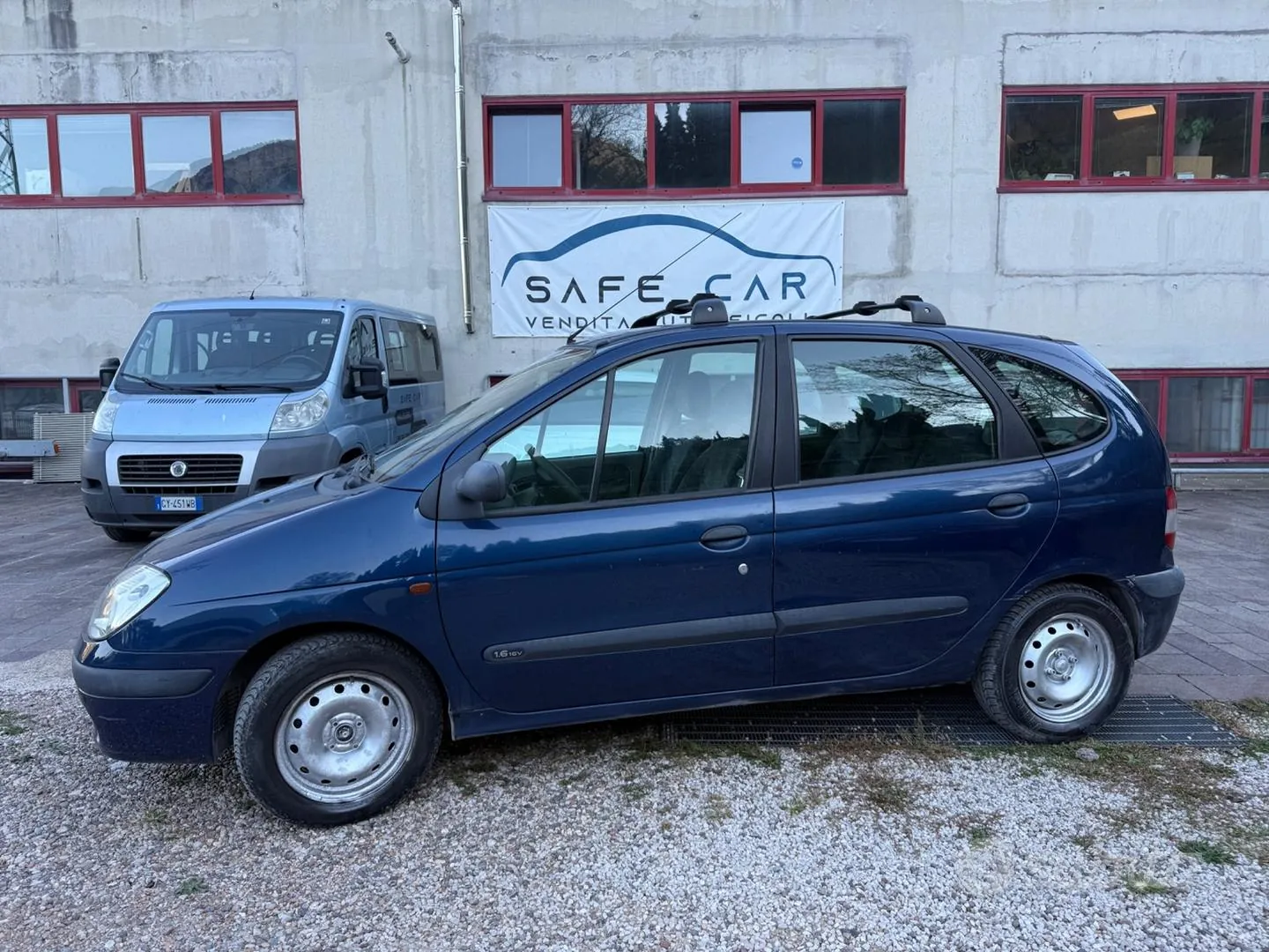 Renault Scenic 2001 photo 3
