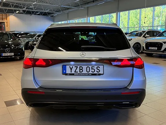 Mercedes-Benz E300 De 2026 photo 4