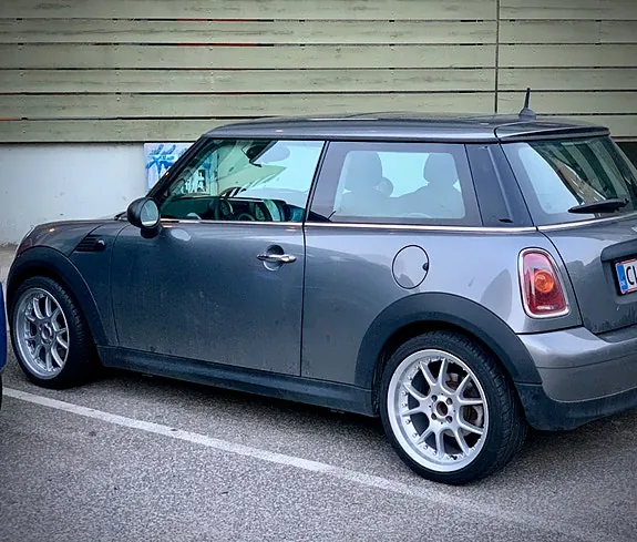 Mini One 2009 photo 2