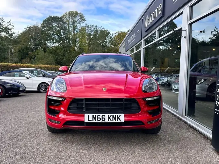 Porsche Macan 2016 photo 2