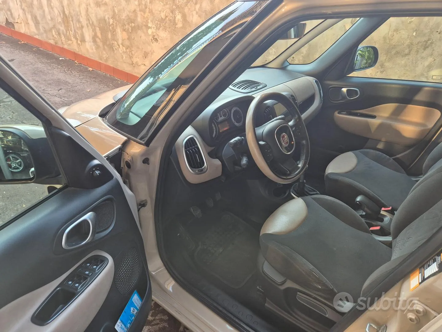Fiat 500L 2014 photo 2