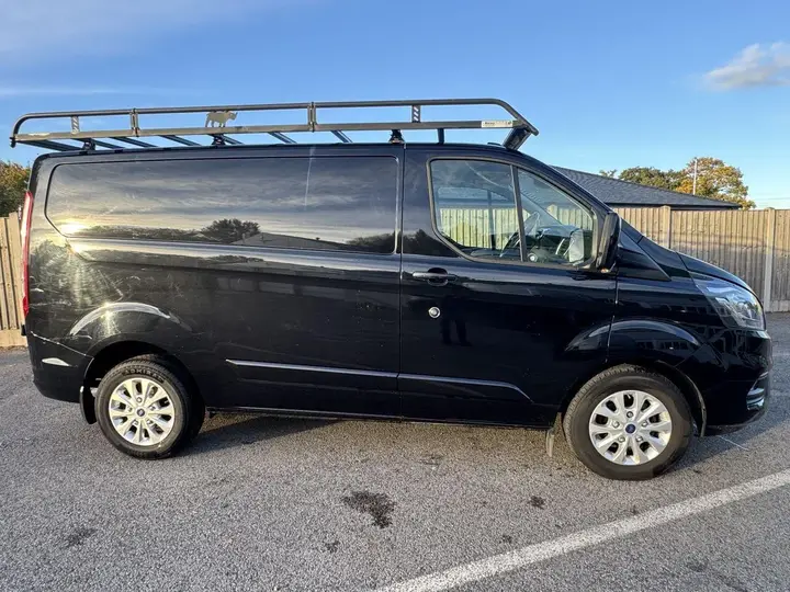 Ford Transit Custom 2021 photo 2