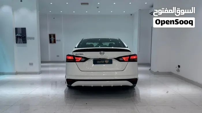 Nissan Altima 2023 photo 4