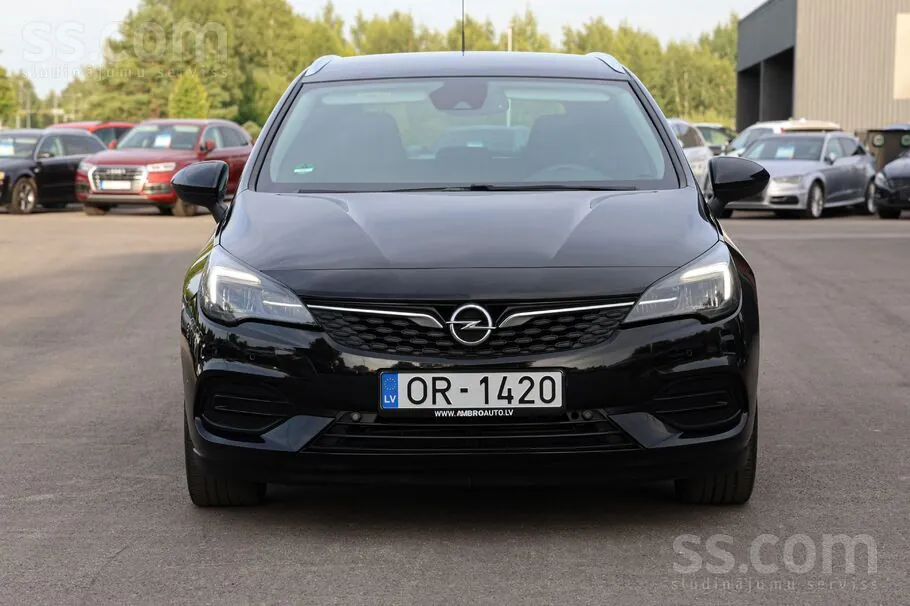 Opel Astra 2021 photo 2