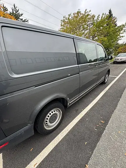 Volkswagen Transporter 2017 photo 2