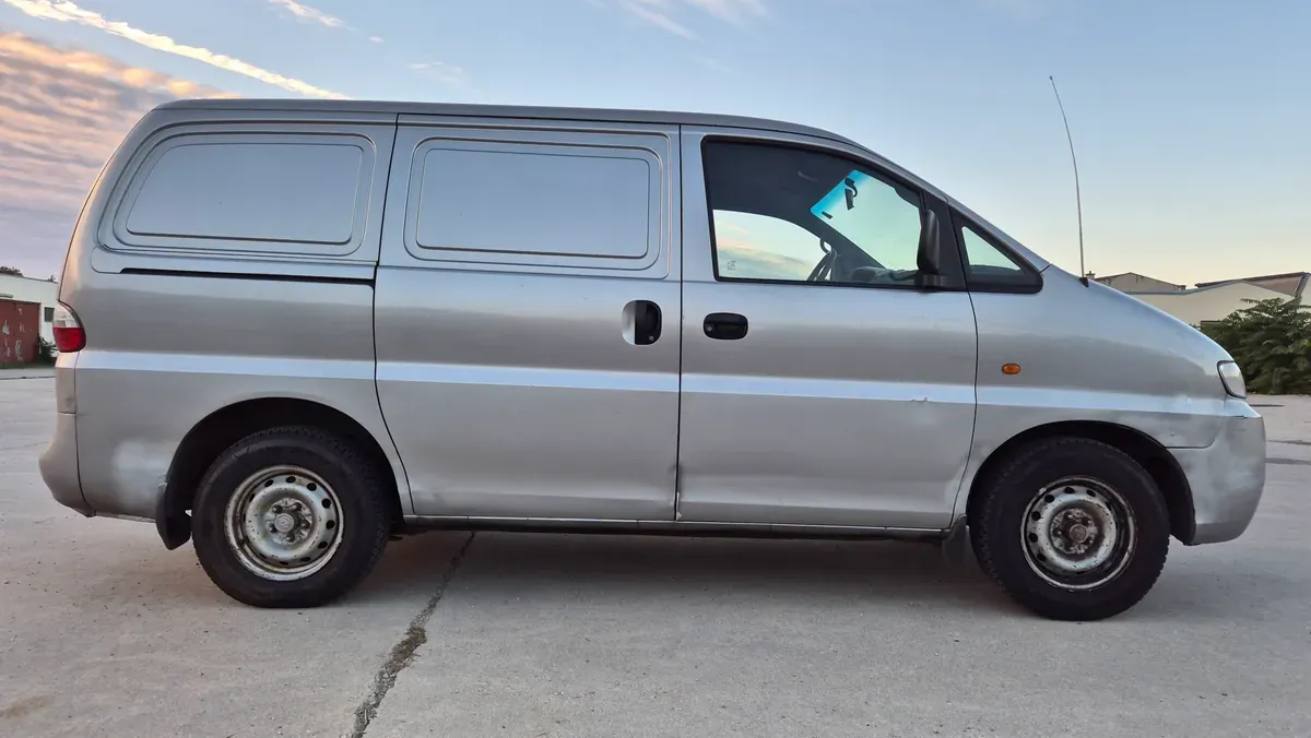 Hyundai H1 2005 photo 3