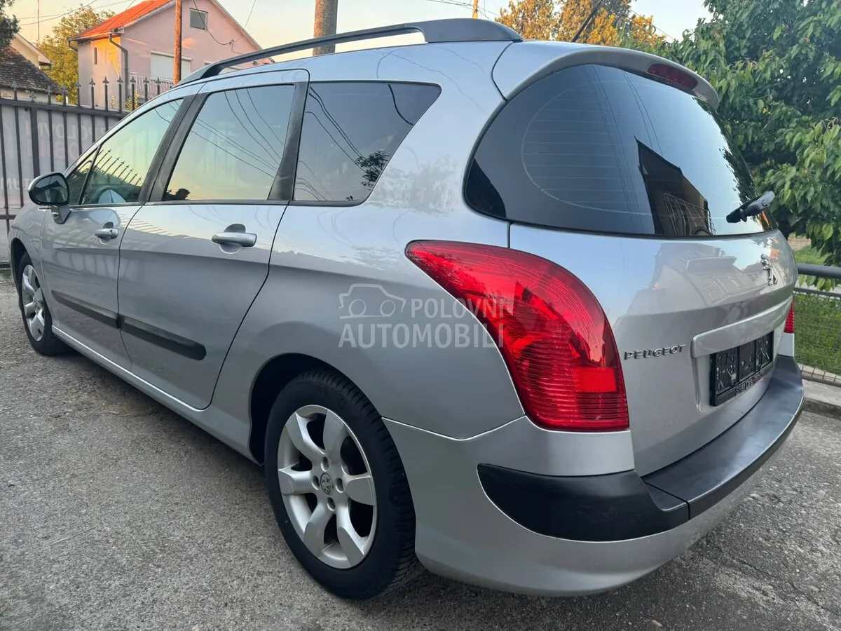 Peugeot 308 2013 photo 4