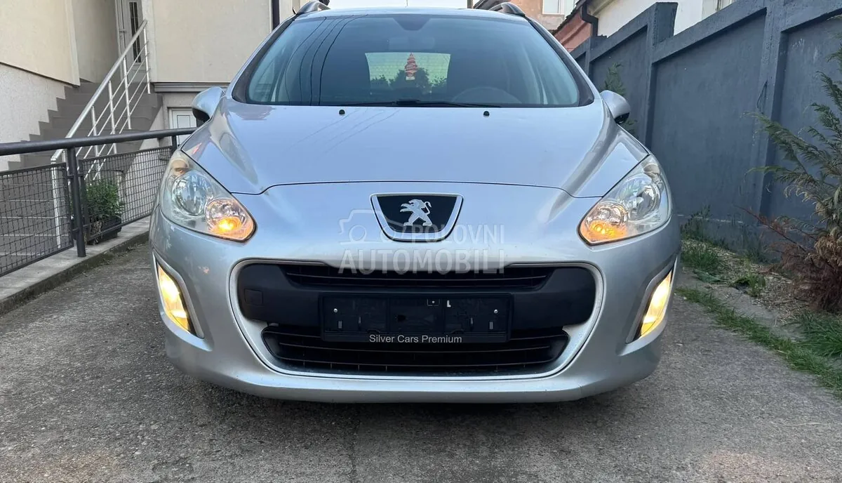 Peugeot 308 2013 photo 2