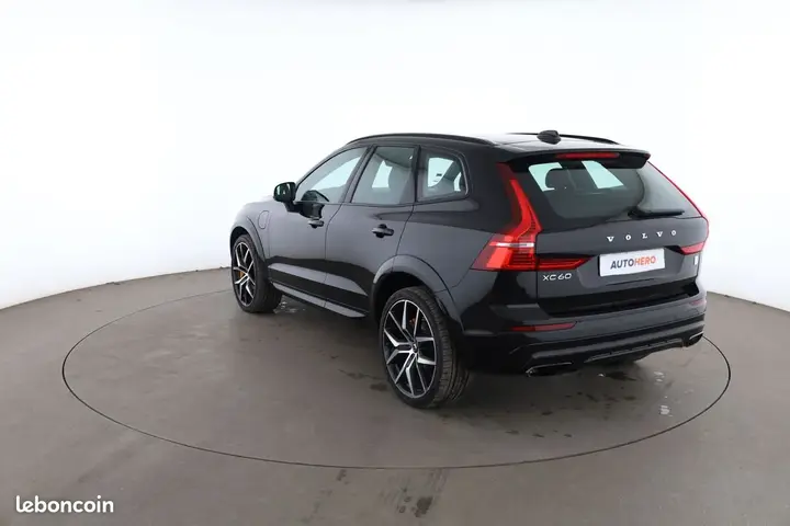 Volvo Xc60 2021 photo 2