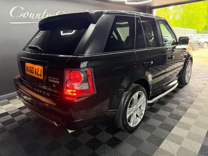 Land Rover Range Rover Sport 2010 photo 3