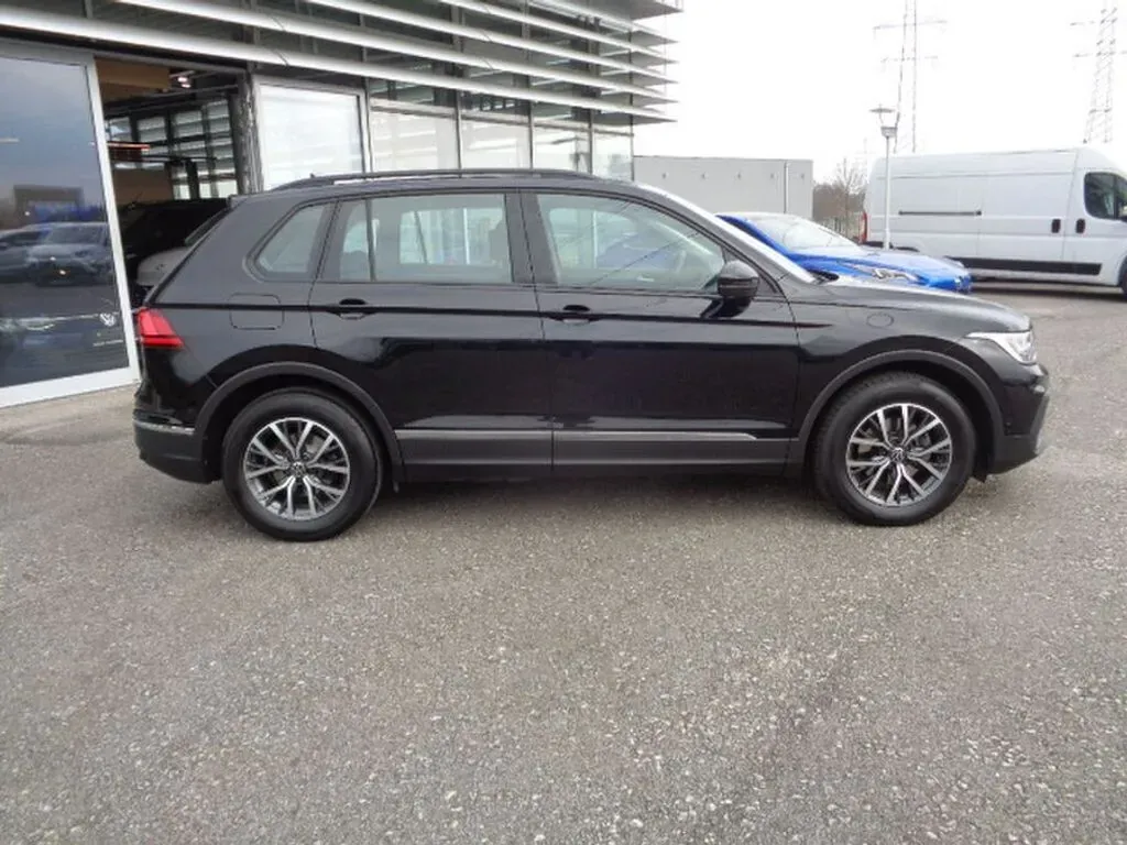 Volkswagen Tiguan 2022 photo 3