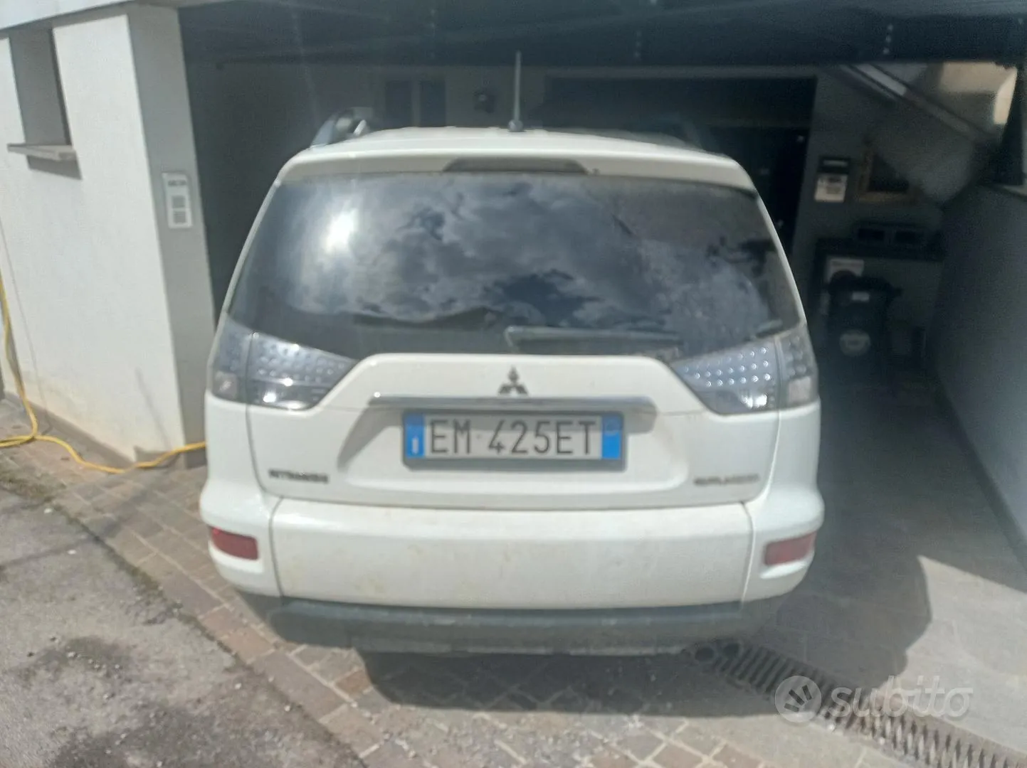 Mitsubishi Outlander 2012 photo 3