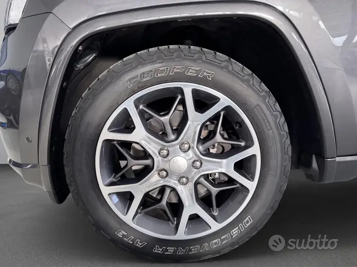 Jeep Grand Cherokee 2020 photo 3