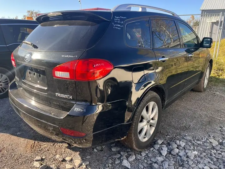 Subaru Tribeca 2011 photo 4