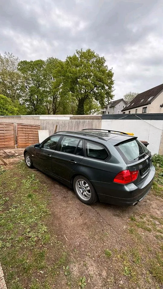 BMW 320I