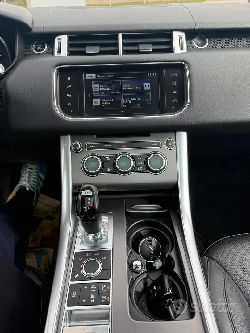 Land Rover Range Rover Sport 2016 photo 4