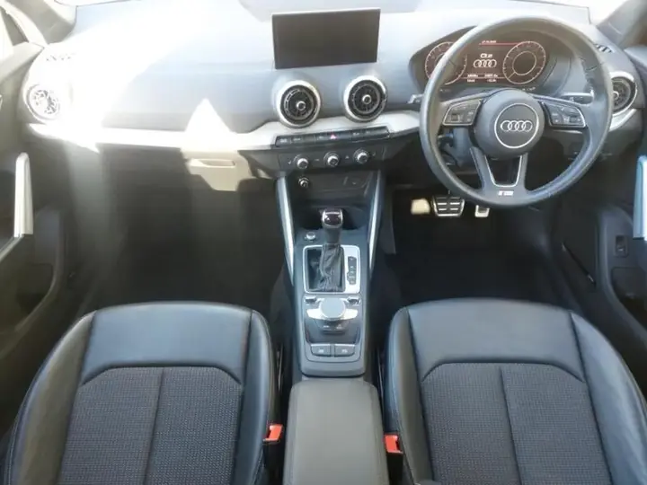 Audi Q2 2023 photo 3