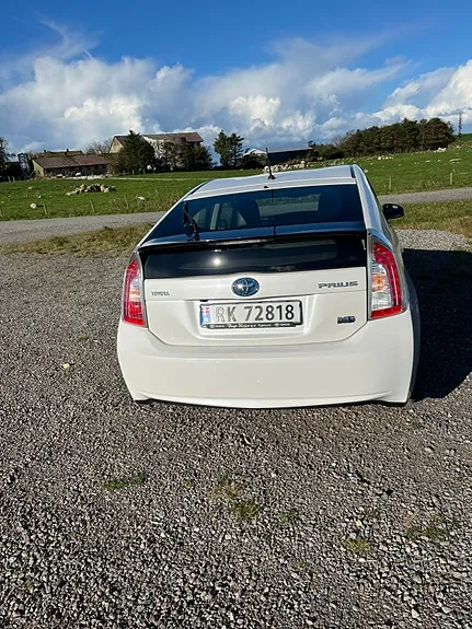 Toyota Prius 2014 photo 3