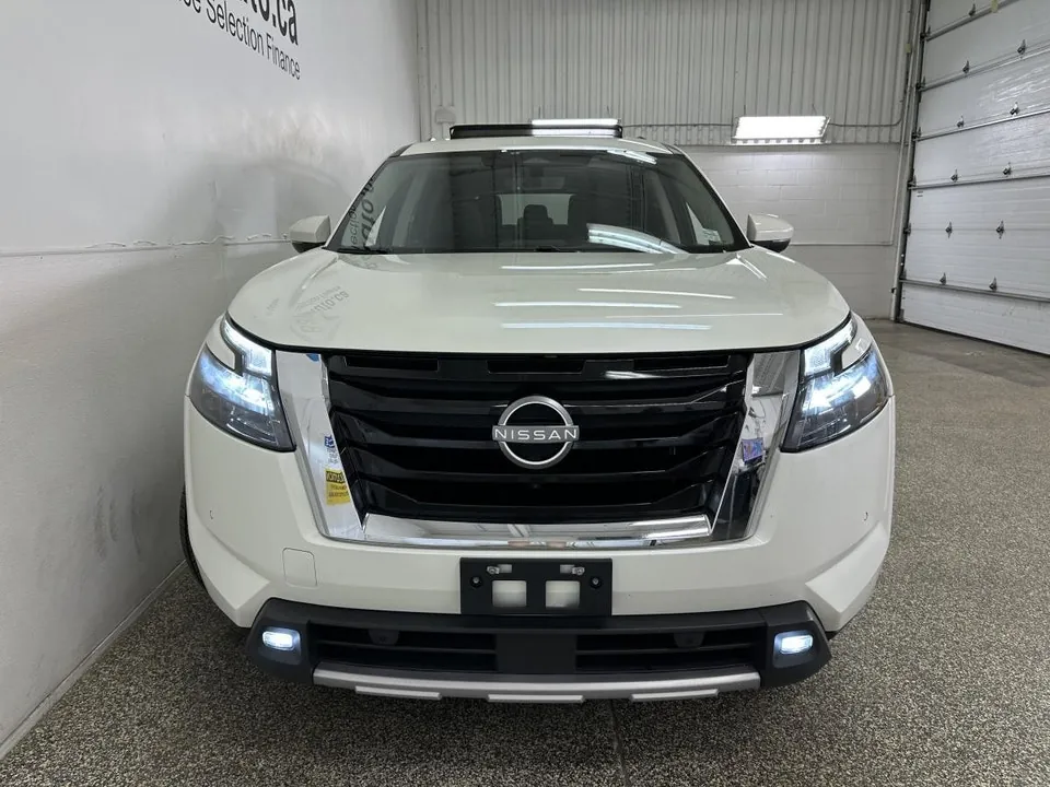 Nissan Pathfinder 2024 photo 2