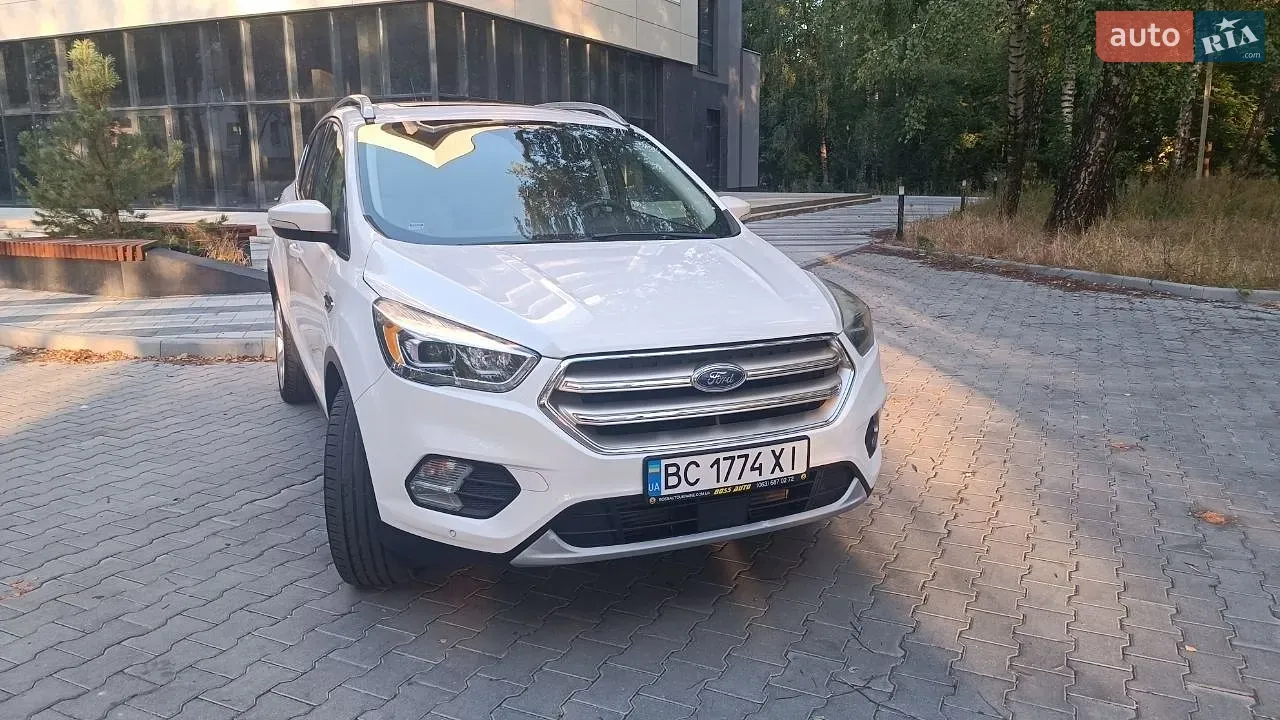 Ford Escape 2018 photo 3