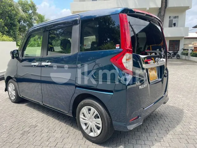 Toyota Roomy 2023 photo 4