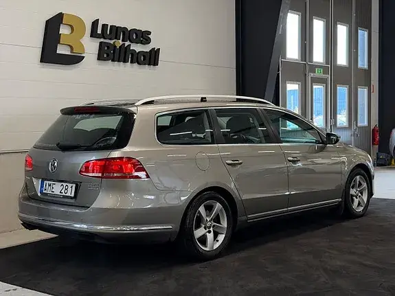 Volkswagen Passat 2013 photo 4
