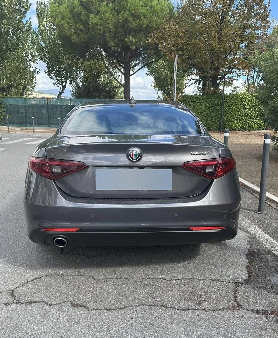 Alfa Romeo Giulia 2018 photo 4