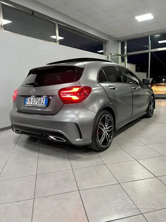Mercedes-Benz A 180 2017 photo 4
