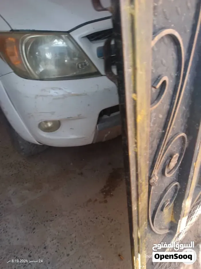 Toyota Hilux 2008 photo 3