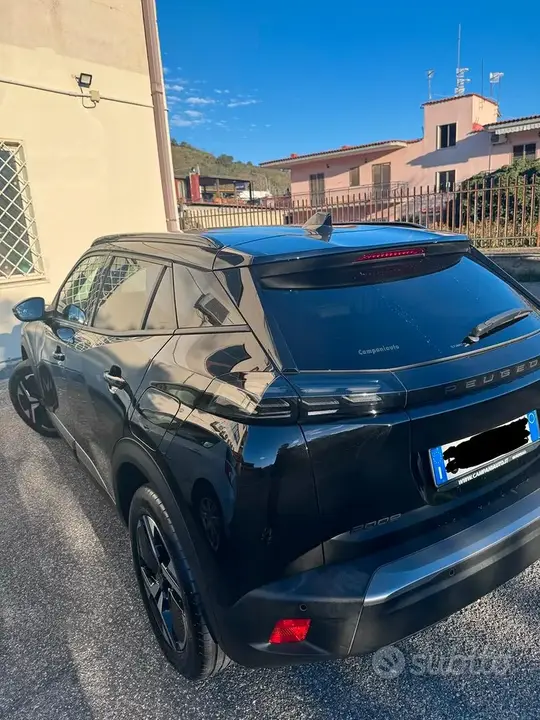 Peugeot 2008 2024 photo 3