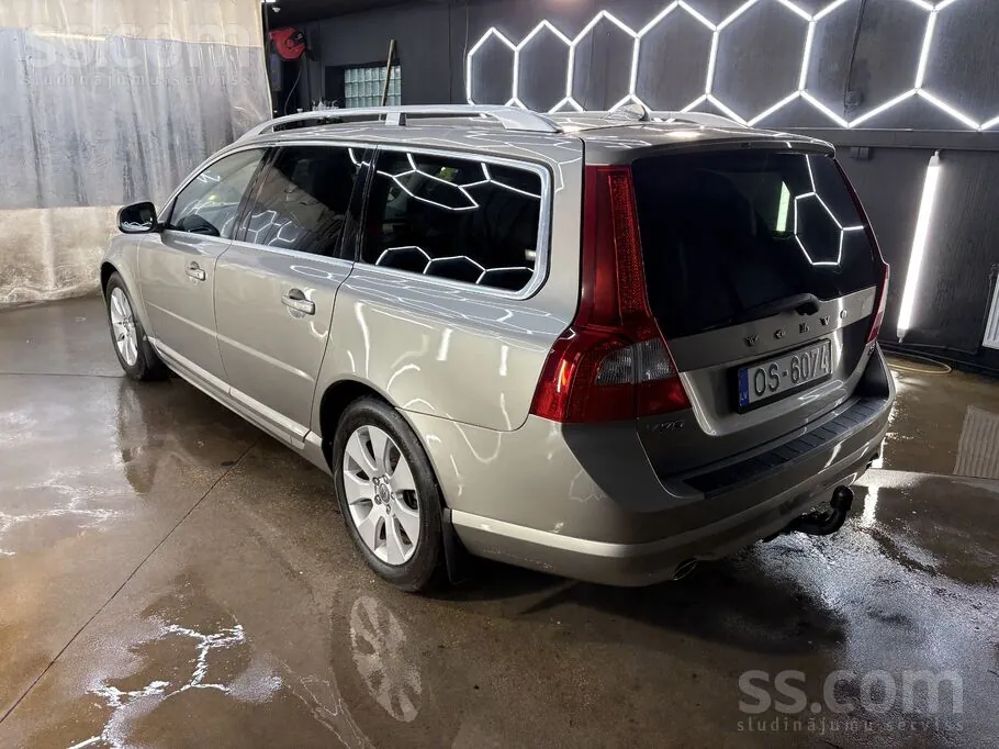 Volvo V70 2013 photo 4