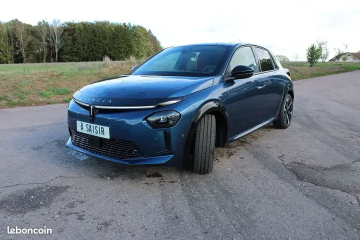 Lancia Ypsilon 2024 photo 4
