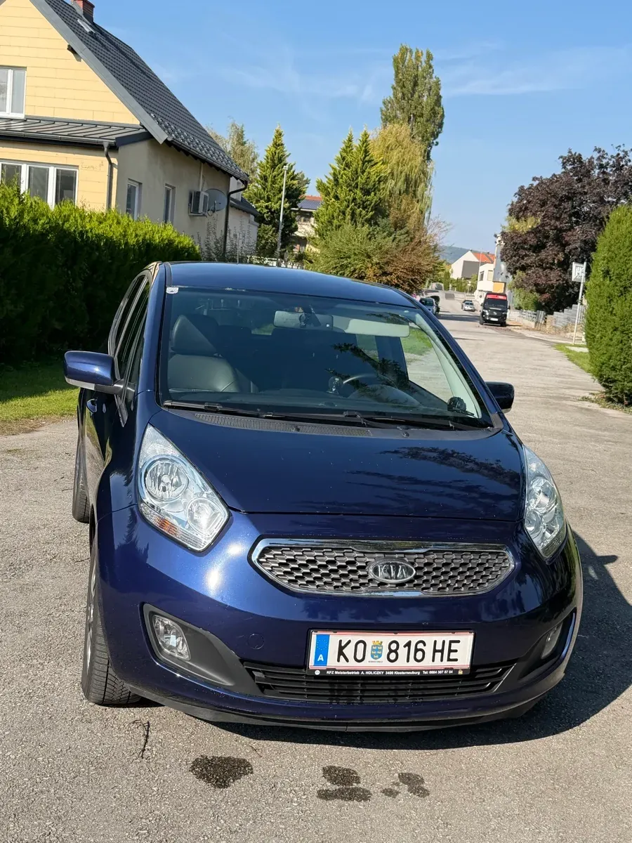 Kia Venga 2011 photo 3