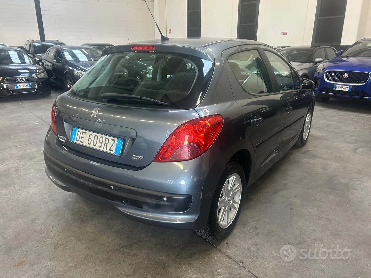 Peugeot 207 2008 photo 4